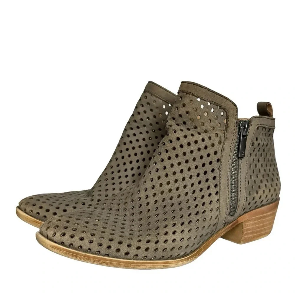 Lucky Brand Basel3 Ankle Boots Size 8 Nubuck Suede Perforated Gray Side Zips - Picture 4 of 10